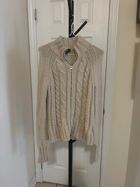 Jacob Cream Cable-Knit 80% lambs wool Zip Cardigan